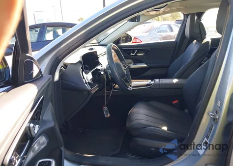 2024 Mercedes-Benz E 350 from USA, damaged, VIN W1KLF4HB1RA059886